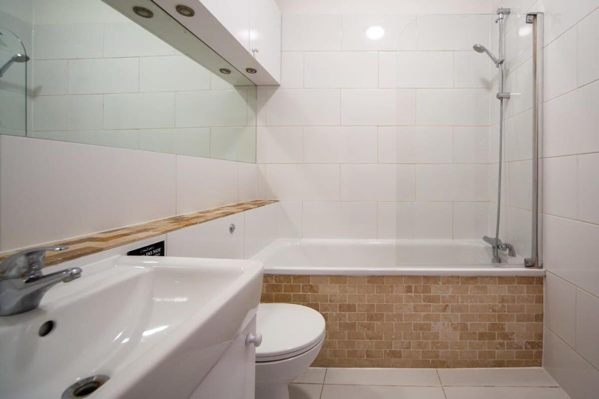 Lovely 2 Bedroom In Tooting Apartamento Londres